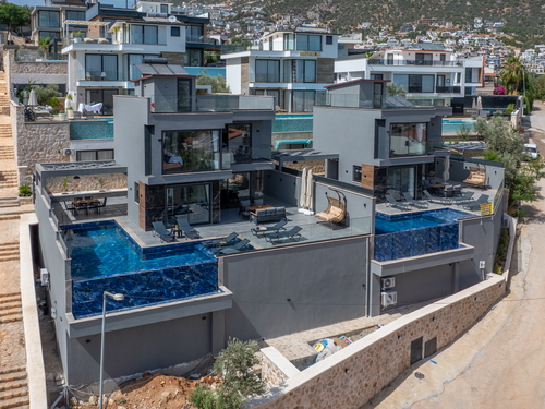  gece  -  Kasım
  | Kalkan’da 8 Kişilik Lüks Villa, Özel Isıtmalı Havuz ve Merkezi Konum